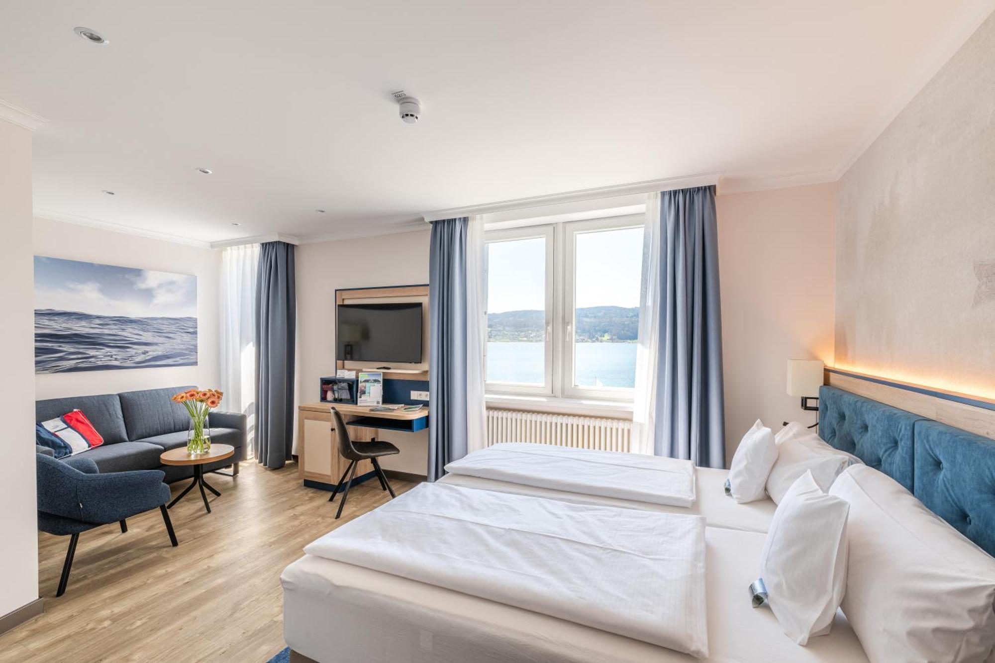 Strandhotel Loechnerhaus Reichenau Exterior foto